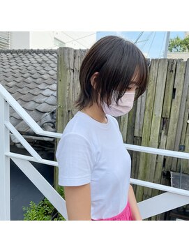 ミント(mint) ウルフショート/ウルフボブ/オリーブグレージュ