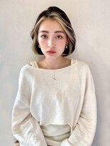 レイラバイアフロート 吉祥寺(Lila by afloat)&nbsp;インナーカラー/金髪ボブ/イヤリングカラー/センターパートボブ