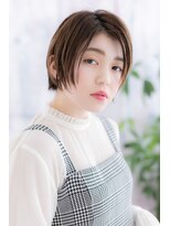 大人かっこいいかきあげ前髪前下がり小顔ボブショートa1