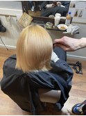 ハイトーンブリーチに対する髪質改善酸性ストレート