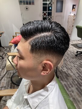 リリーコナー 武蔵小杉(LilyConnor) 武蔵小杉/メンズ/ヘッドスパ/眉毛/バーバー/フェード/