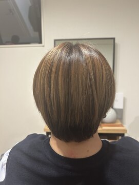 レア(le:A) ショートカット×酸性ストレート