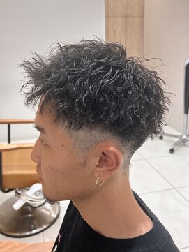 アピッシュ シーナ 海老名店(apish ciena) フェード×ツイストパーマ