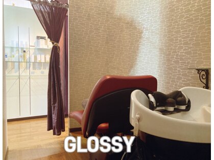 ヘアーアンドメイク グロッシー(HAIR&MAKE GLOSSY)の写真