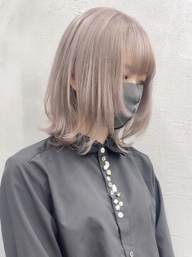 ギークス(GEEKS) 【GEEKS渋谷】冬カラー/ホワイトグレージュ/ハッシュカット/小顔