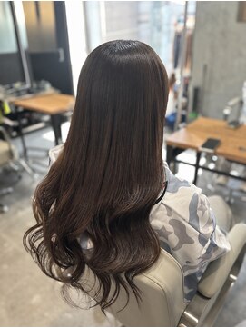 ニーナヴィジョン 札幌(NINA visioN) 肌まできれいに見える自然な髪色