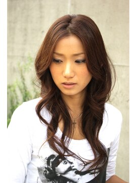 ヘアーメイクラウンジ テトテ(Hair Make Lounge tetote) 緩やかなロングカールで大人の可愛らしさを表現