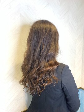 ロンド ストラーダ 心斎橋(Lond strada) 【津賀 涼】大人美人ショートイメチェンモードダークアッシュ