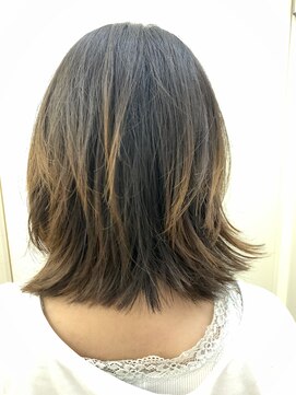 パティオン(PATIONN) ミディアムレイヤースタイル☆グレージュでグラデーションに!!