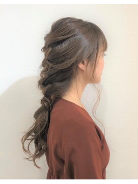 フィーカ(FIKA hair&care) ゆるゆる編み込みスタイル