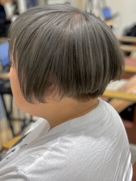 クアトログランシュ ひたちなか店(QUATRO×GranCieux) シルバーグレー