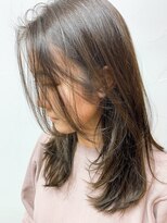 うるツヤアッシュベージュ