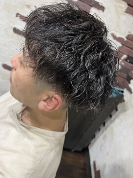 ヘアー クリエイト カルバリ(HAIR CREATE Calbari) フェード×ツイストスパイラルパーマ