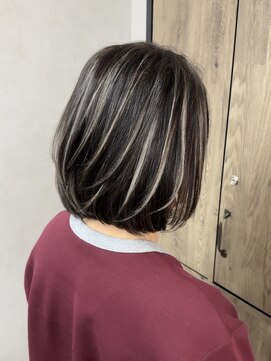 ヴィフ 大船(VIF) イメチェンヘア/ショコラアッシュ/小顔カット/モテ髪前髪外ハネ