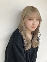 コワファーストナガサキシャンプーボーイ(COIFF1RST NAGASAKI SHAMPOO BOY)&nbsp;韓国ヘア ホワイトベージュ