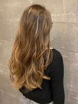 ディスコネクト(DISCO-N-NECT)&nbsp;ハイトーン　ロング　バレイヤージュ　ハイライト　艶感　透明感