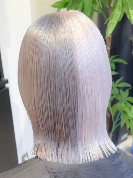 ロイス 渋谷(ROIS) ボブルフ/ネビージュ/小顔/ワンレン/スモーキーアッシュ[渋谷駅]