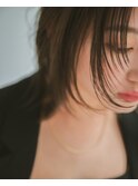顔まわりレイヤーぱつっとストレートボブ