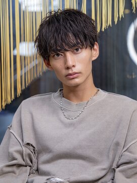 シティ(CITY) 小久保styleフェザーパーマフェザーショートグレーエンドカラー