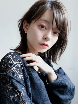 ミットバイツリー センター北(mit by tree)の写真/大人女性必見！オーガニック薬剤で叶える、魅力的なグレイカラーのトレンドスタイル。白髪ぼかしもお任せ！