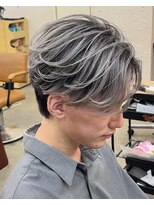 リップス 吉祥寺店 (LIPPS) ホワイトシルバーアッシュバレイヤージュセンターパート