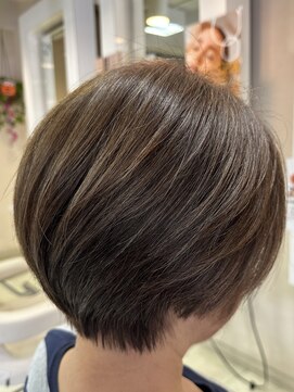 ギヴ 玉造店(Give) 大人女性ショートボブ×馴染ませハイライト