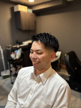 ザ ブライト バーバー(The BRIGHT BARBER) フェザーアップ×0.4mmフェード