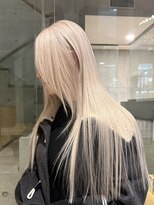 ヲタク(wotaku.)&nbsp;ホワイトカラーホワイトヘアホワイトブリーチハイトーンブリーチ