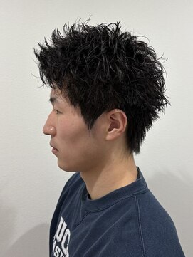 ヒュイル バイ ニアウ(Hwyl by Niau) MEN’S HAIR/スパイキーショート/スパイキーパーマ/伊勢崎