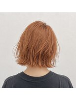 アンリエラ(Unliera) ダブルカラー/ペールオレンジ/切りっぱなしボブ/松山美容室
