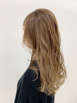 アボックス(abox) ハイライトで毛先パーマ風仕上げ