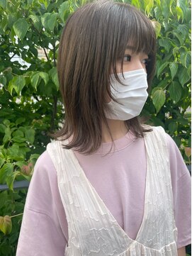 ツイギー 宮西店(TWiGGY) 切りっぱミディアムに顔周りレイヤー