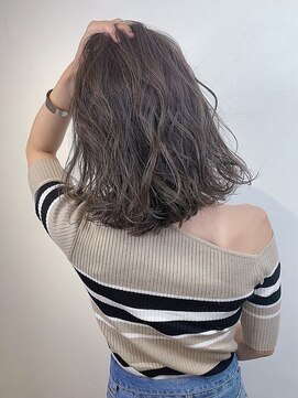 リベルテ 新宿(Liberte) グレージュ