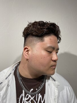 レンゲン(LENGEN) 束感刈り上げビジネス七三ツーブロックアップバング１００8