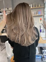 レディアル 大宮(REDEAL ope.) ベージュハイライトバレイヤージュ