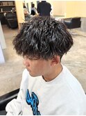 刈り上げマッシュツイストスパイラルパーマメンズショート