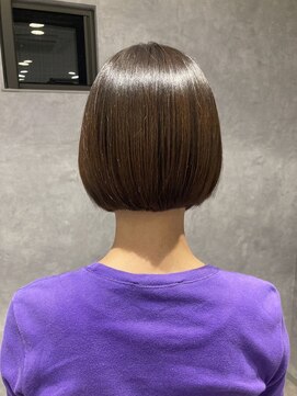 エディー(HEDI) 艶ボブ