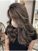 小顔へア アッシュカラーグレージュハイライトカラー◎