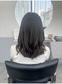 透明感たっぷりオリーブグレージュ