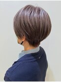 ショートボブ×ハイトーングレージュ