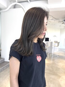 サークル(CIRCLES) 大人ストレートセミロング×オリーブグレージュカラー