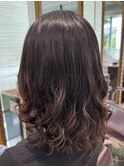 コテ巻き風パーマ伸ばしかけパーマミディアムパーマ