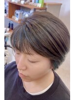 リンド(Lindo)&nbsp;ハイライト×ブルーカラーショート