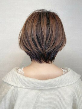 アルテ ロワジール(Alte Rowazle) ナチュラルブラウンベージュ　大人ショート