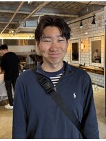 マノン バイ エイチ(MANON by H) センターパートスパイラル