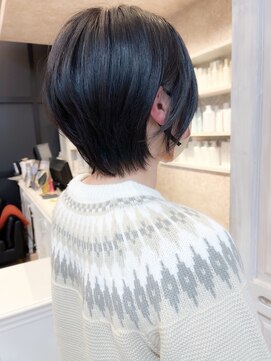 キャアリー(Caary) 福山Caary20代30代40代50代60代ショートヘア小顔補正立体カット