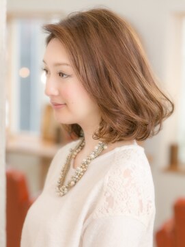 ヴィアラ 自由が丘(VIALA) 【VIALA 自由が丘】フェミニン×耳かけボブ