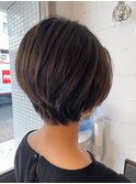 襟足スッキリ くびれ グラデーション ショートボブ ヘアスタイル