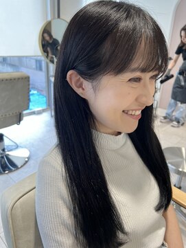 ティア(Tia.) (縮毛矯正/髪質改善/ロングヘア/前髪/韓国レイヤー/小顔)