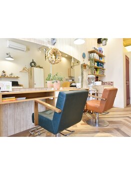 落ち着いた癒しの空間をお過ごし下さい♪忙しい毎日から離れ、心も髪もスッキリすること間違いなし☆